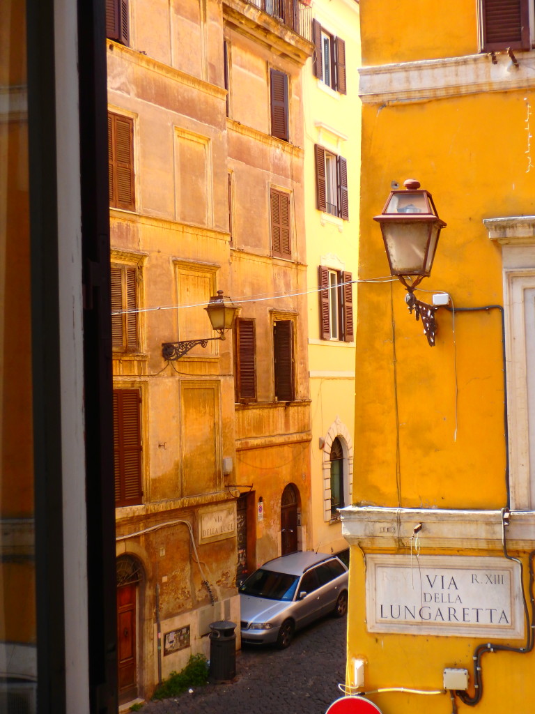 Via della Lungaretta, Trastevere